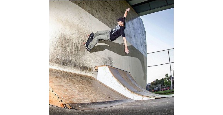 Pittsburgh Legend Steve D! ...skates for Troika